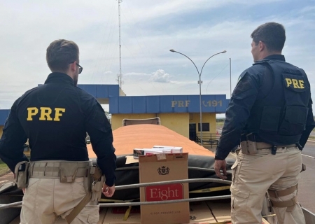 PRF apreende carga com 300 mil maços de cigarros em Itaquiraí