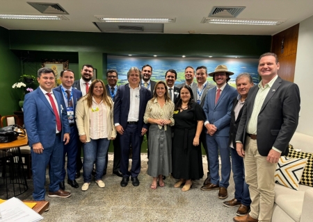 Frente Municipalista: Caravina acompanha prefeitos eleitos na busca de recursos em Brasília