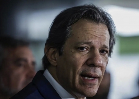 Lula pediu inclusão de ministério em corte de gastos, diz Haddad