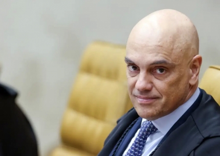 Moraes retira sigilo de inquérito de tentativa de golpe