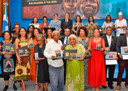 Desembargadora e ativista cultural são homenageadas por Caravina pela atuação no combate ao racismo