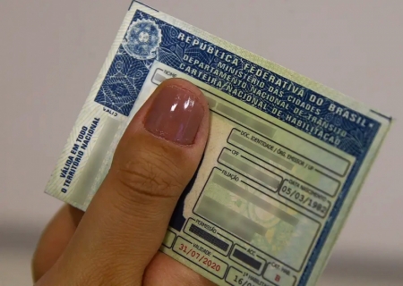 Detran alerta para golpes por mensagens SMS