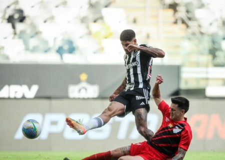 Athletico-PR perde e cai para a Série B do Brasileiro