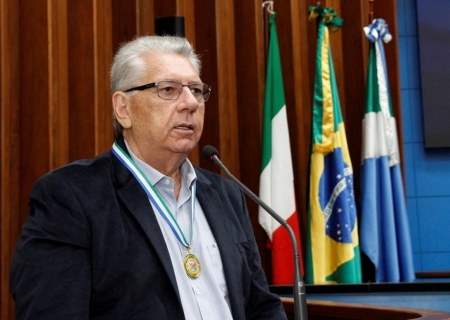 Pecuarista Ademar Capuci é homenageado na Assembleia Legislativa