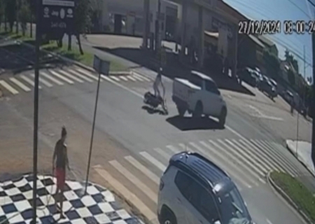 Em Nova Andradina, caminhonete colide em moto e motorista foge sem prestar socorro