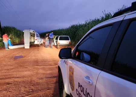 Corpo de homem é encontrado ao lado de carro em Angélica