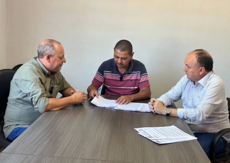 Clóvis do Banco propõe pacote de benefícios para servidores municipais