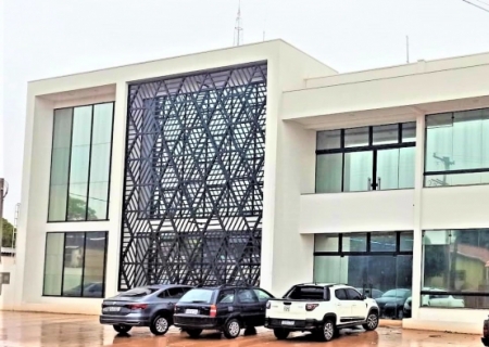 Prefeitura de Anaurilândia suspende pagamento de adicionais e determina ‘pente-fino’ em salários