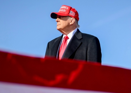 Trump é sentenciado em caso de suborno a atriz pornô, mas sem prisão ou multa