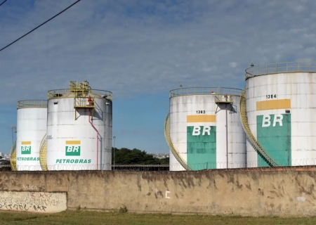 Petrobras reajusta preço do diesel em R$ 0,22 às distribuidoras