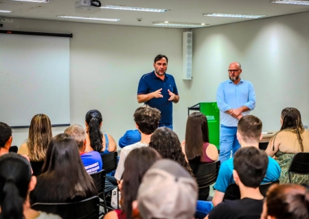 Prefeitura de Nova Andradina amplia auxílio para transporte de estudantes universitários