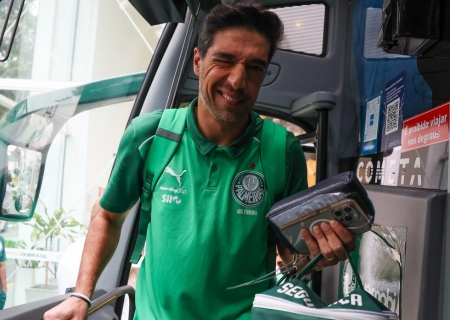 Abel Ferreira pede apoio da torcida do Palmeiras após vaias contra o Bragantino