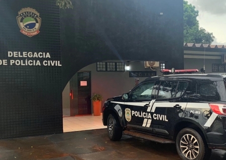 Homem não aceita fim de relacionamento e furta celular e moto de ex em Angélica