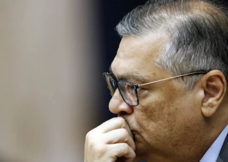 Dino aprova plano do Congresso e libera pagamento de emendas