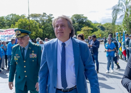 Deputado Caravina solicita inclusão de Perito Oficial Papiloscopista no concurso da Polícia Civil