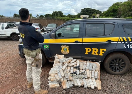 Mais de 100 kg de haxixe, pistolas e munições são apreendidos pela PRF em Campo Grande