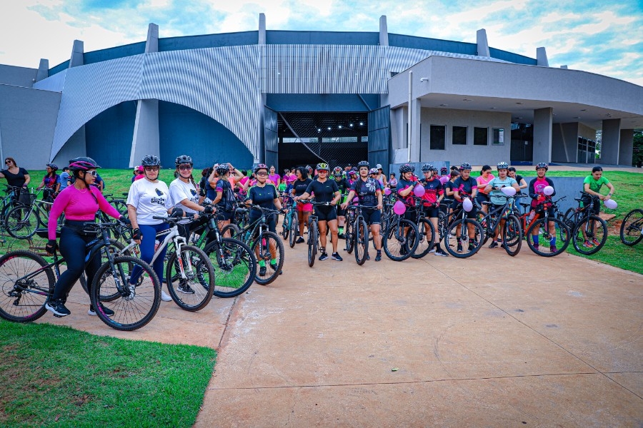 'Pedal para Elas' reúne gerações e celebra a força da mulher no esporte