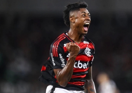 Flamengo vence o Vasco por 1 a 0, no Engenhão, e sai na frente na semifinal do Carioca