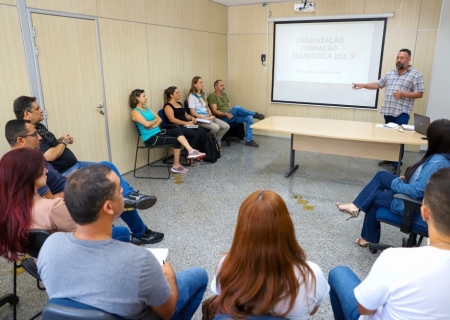 Professores da Rede Municipal discutem metodologias para 2025