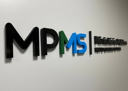 Ministério Público apura suposta irregularidade no salário da primeira-dama de Taquarussu