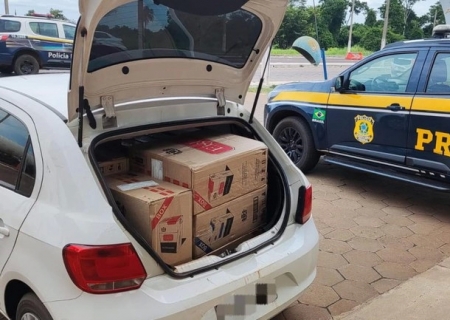 Contrabandista abandona carro com 5 mil maços de cigarros ao avistar a PRF em Bataguassu