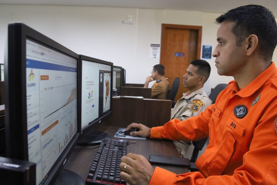 Com tecnologia e integração, Governo de MS atua para combater incêndios florestais no Pantanal