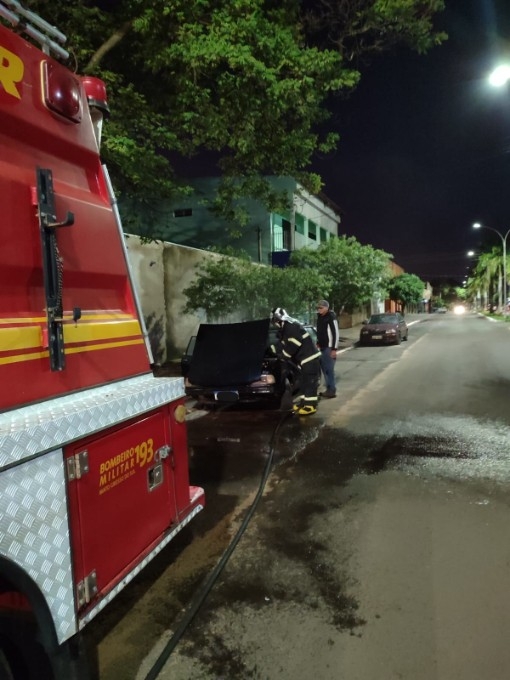 Princípio de incêndio em veículo mobiliza Corpo de Bombeiros Militar em Ivinhema