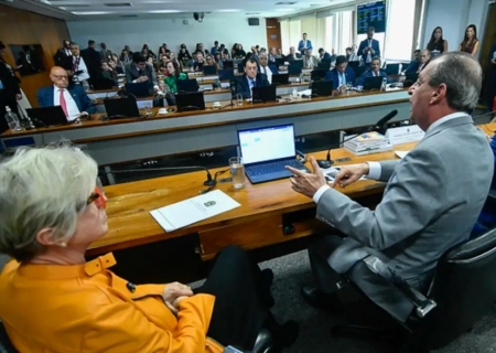PEC do fim da reeleição para chefes do Executivo avança no Senado