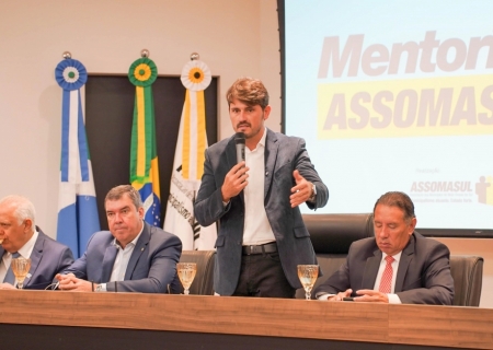 Thalles Tomazelli destaca a capacitação como ferramenta essencial para fortalecer o municipalismo