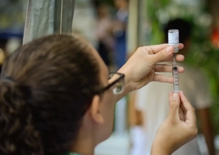 Vacinação nas escolas começa nesta segunda-feira