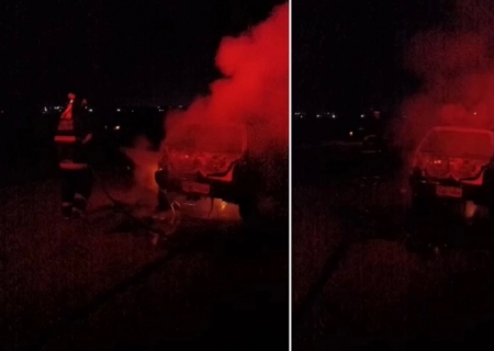 Veículo fica destruído após incêndio na MS-141 em Ivinhema