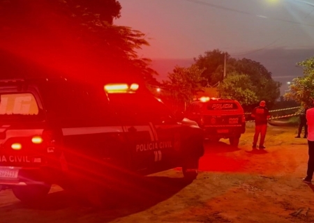 Motorista embriagado é preso após invadir cena de crime e incitar policiais em Novo Horizonte do Sul