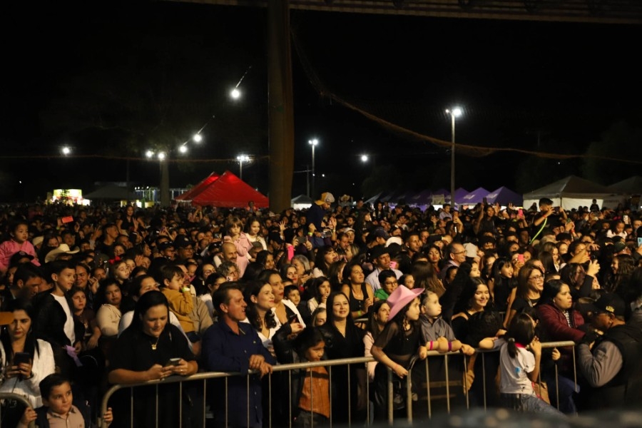 Luan Pereira leva multidão ao delírio em show histórico pelos 66 anos deNova Andradina