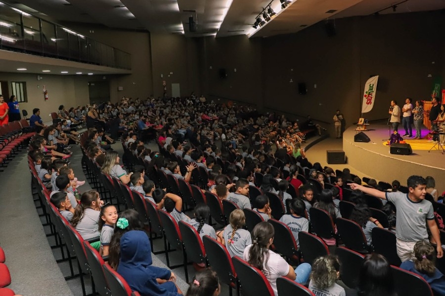 “Cultura de Mão em Mão” encanta milhares de crianças em Nova Andradina