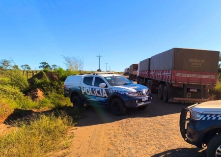 Polícia Militar prende três e recupera 100 toneladas de soja furtada em MS