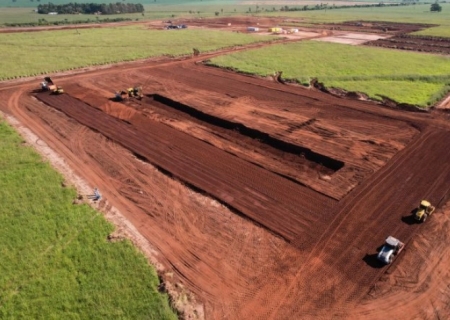 Investimento de R$ 1 bi: obras da unidade de processamento de soja avançam em Naviraí