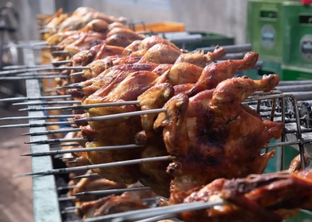 Quatro países reduzem restrição da importação de frangos do Brasil