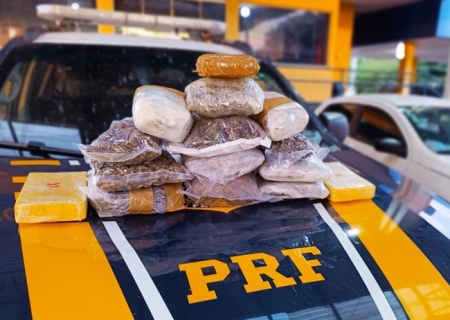 PRF apreende cocaína e skunk em duas ocorrências em Miranda