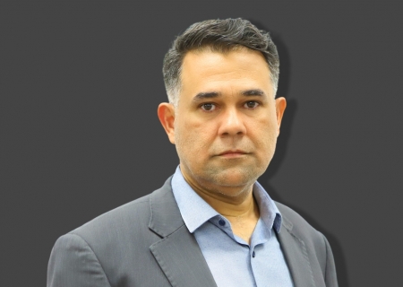 Curtida para bonecos, silêncio para crianças
