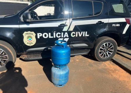 Dupla é presa em flagrante após roubo de botijões de gás no centro de Naviraí