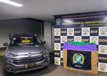 DOF apreende veículo com 600 quilos de drogas em Laguna Carapã