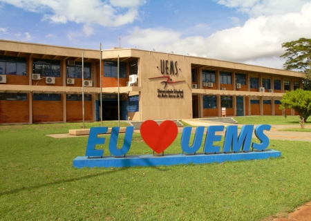 UEMS abre vagas para portadores de diploma de ensino superior em 2025