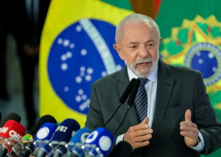 Lula confirma discussão de alternativas para a alta do IOF