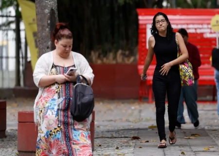 Prazo para pagar taxa de inscrição do Enem 2025 termina hoje
