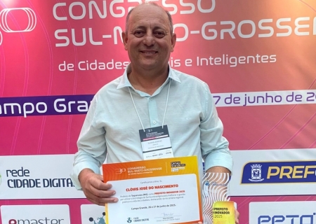 Prefeito Clóvis do Banco é reconhecido como Prefeito Inovador de 2025