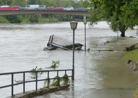 Inmet alerta para onda de frio no Sul e excesso de chuva em 3 estados