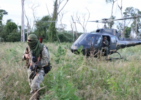 Operação conjunta da PF e Senad destrói mais de 800 toneladas de maconha em 9 dias na fronteira