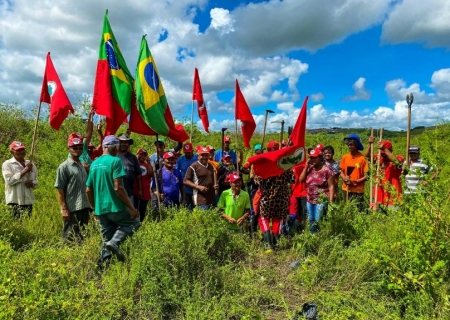 MST invade fazenda no Paraná e Sistema Faep aciona polícia