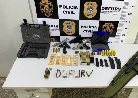 DEFURV recupera moto roubada e prende suspeito por posse de arma de fogo em Campo Grande