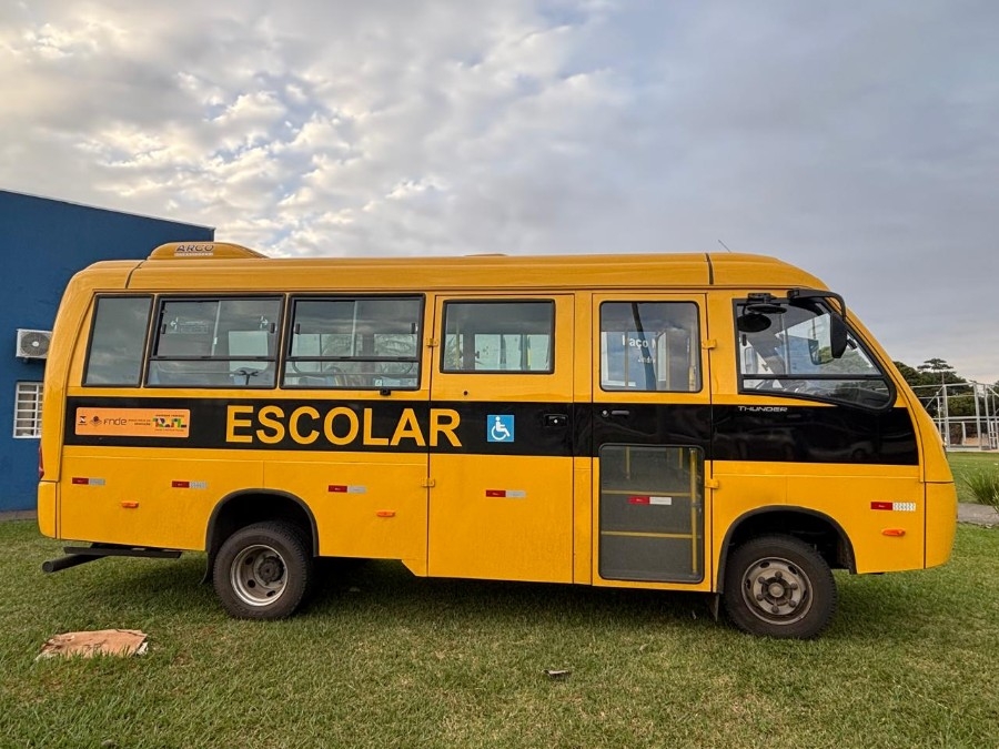 Batayporã recebe novo ônibus escolar com acessibilidade e reforça frota da Secel
